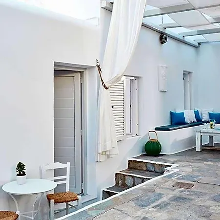 Mykonos Town 2*