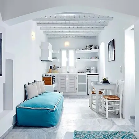 Hotel Mykonos Town 2*
