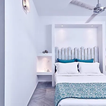 Mykonos Town 2*