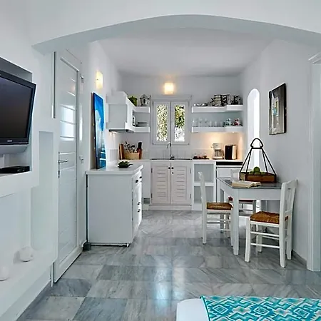Hotel Mykonos Town 2*